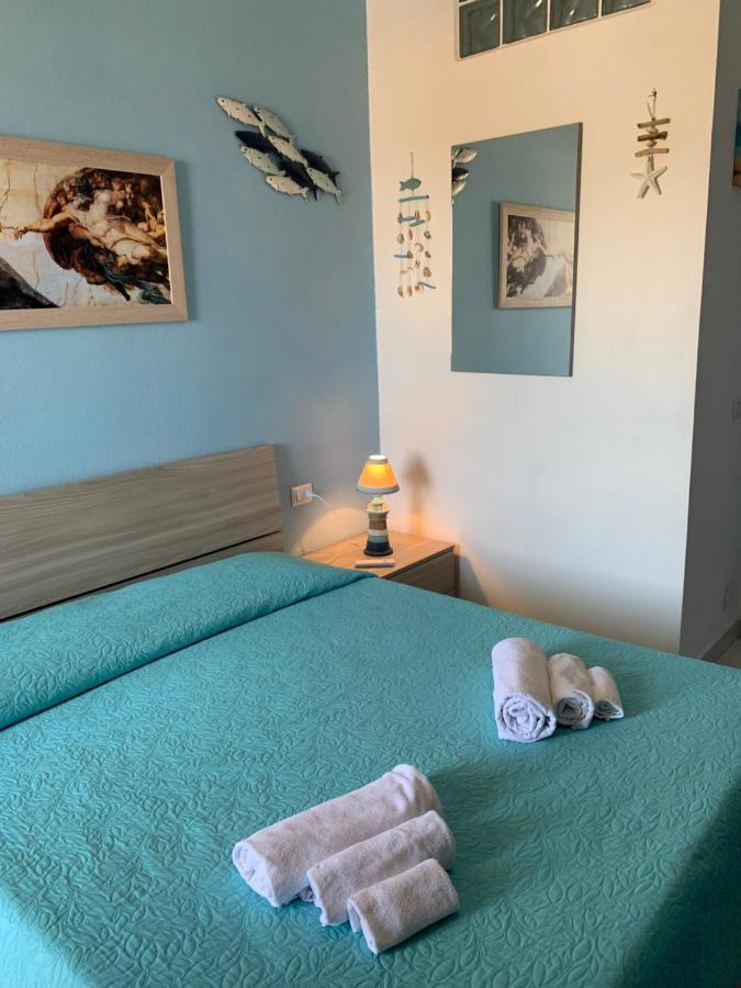 Una Finestra Sul Mare Calasetta Kültér fotó